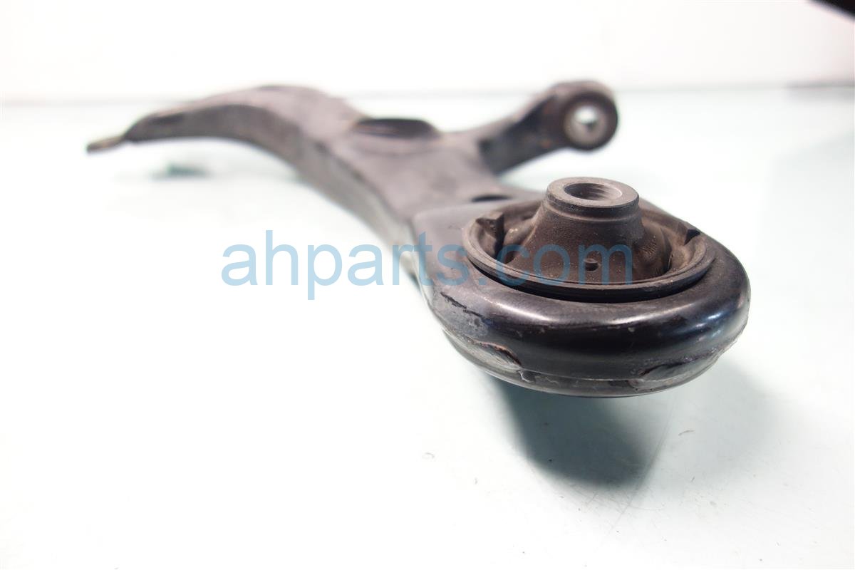 $45 Lexus FR/L LOWER CONTROL ARM 48069-12300