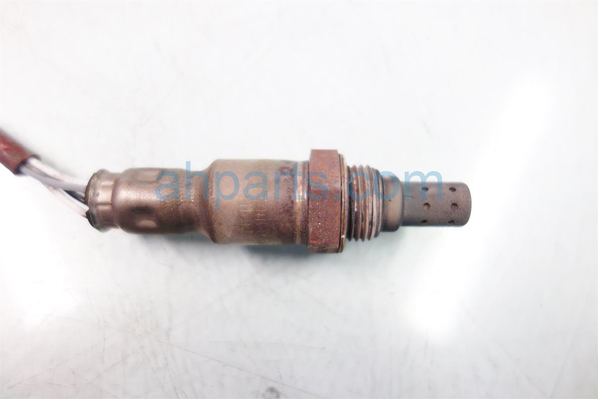 $22 Honda FRONT OXYGEN SENSOR 36532-R70-A01