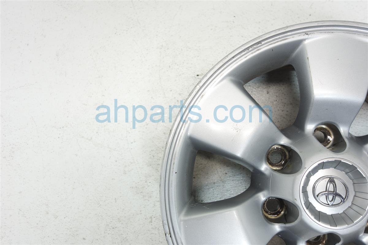 $79 Toyota RR/L WHEEL/RIM - light SCRATCHES