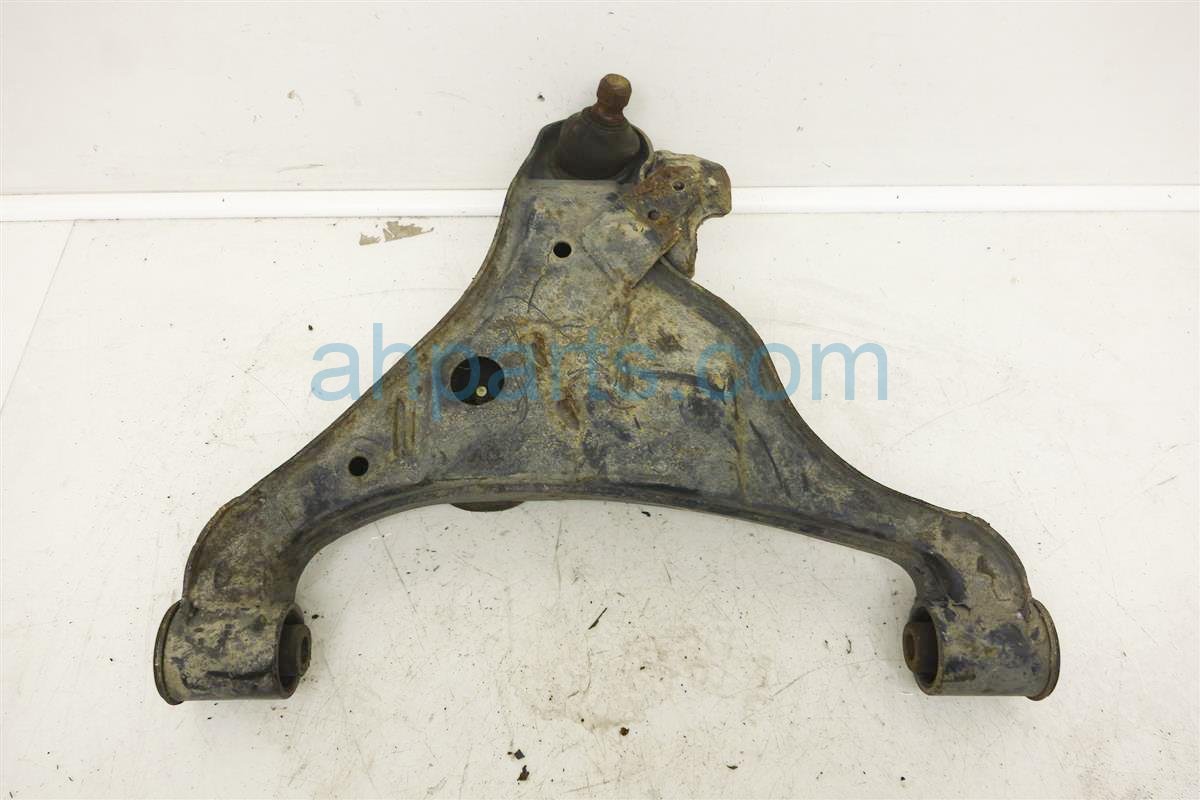 $39 Nissan FR/RH LOWER CONTROL ARM