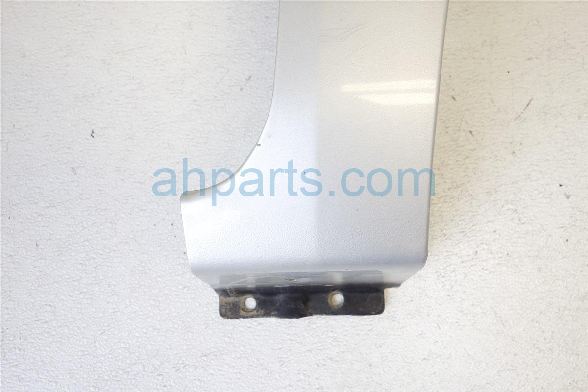 $125 Nissan FR/RH Fender - Silver - IQ