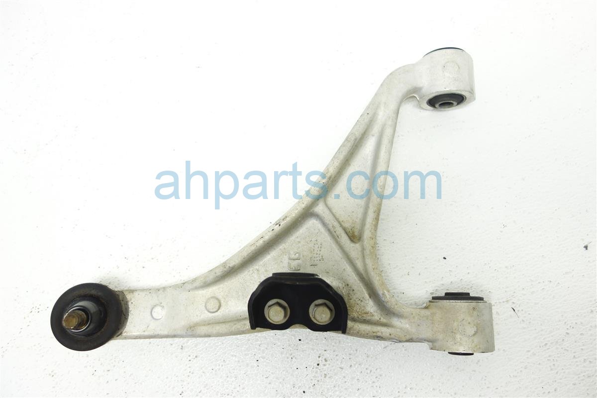 $45 Infiniti RR/LH UPPER CONTROL ARM