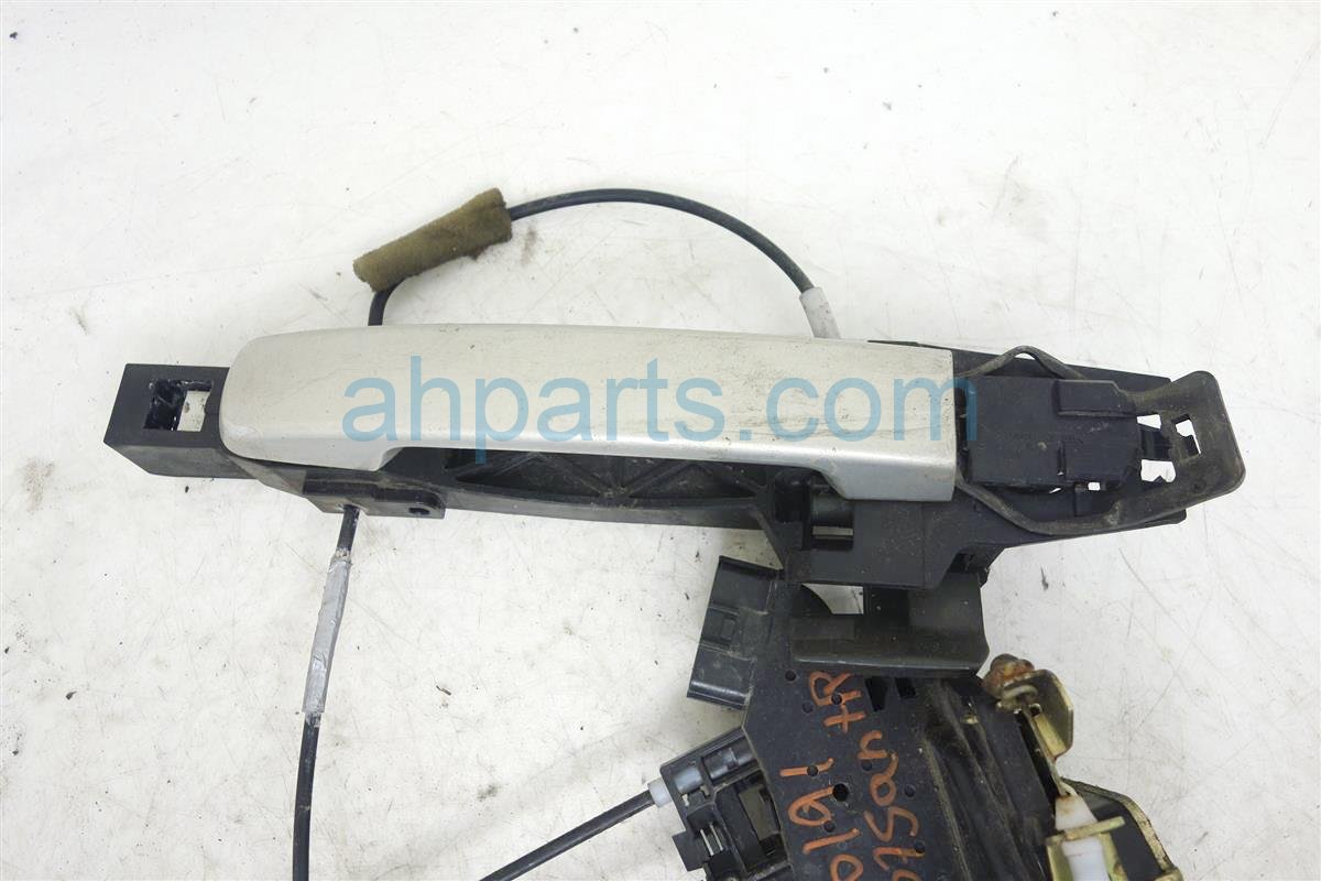 $30 Nissan RR/RH DOOR LOCK ACTUATOR