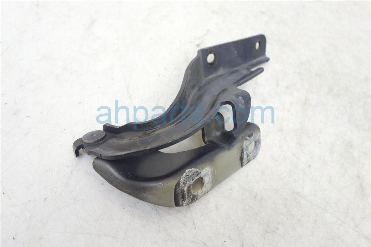 $15 Nissan LH HOOD HINGE - BLUE - SDN