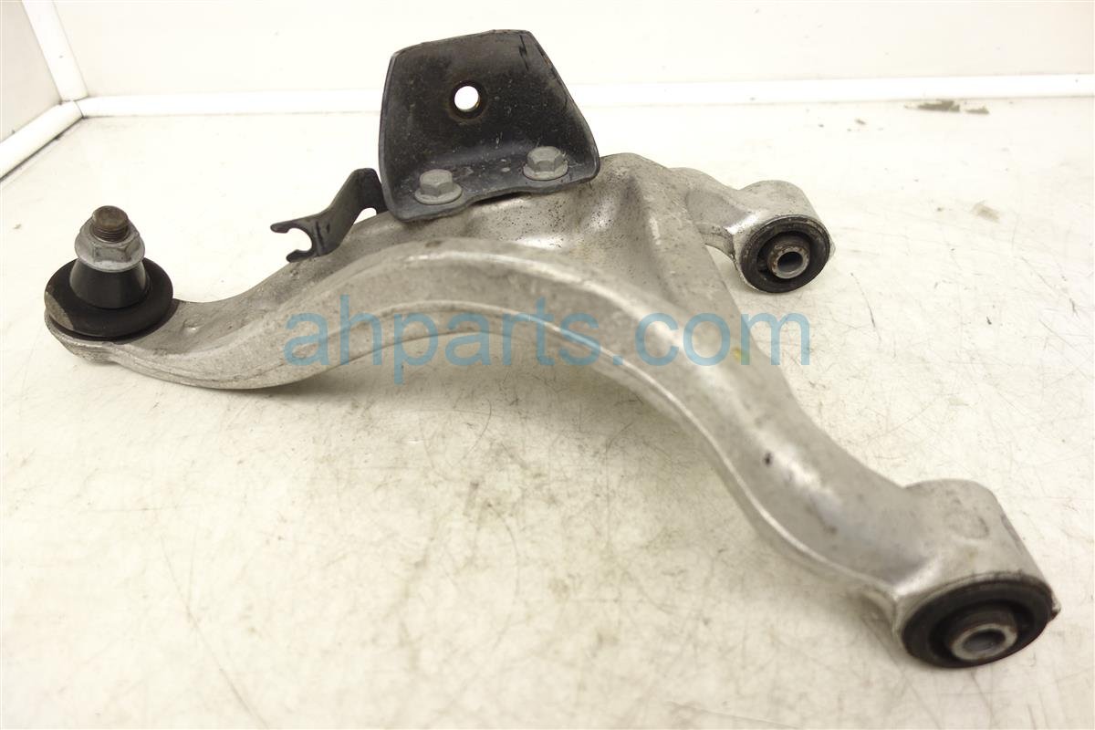 $40 Nissan RR/RH UPPER CONTROL ARM