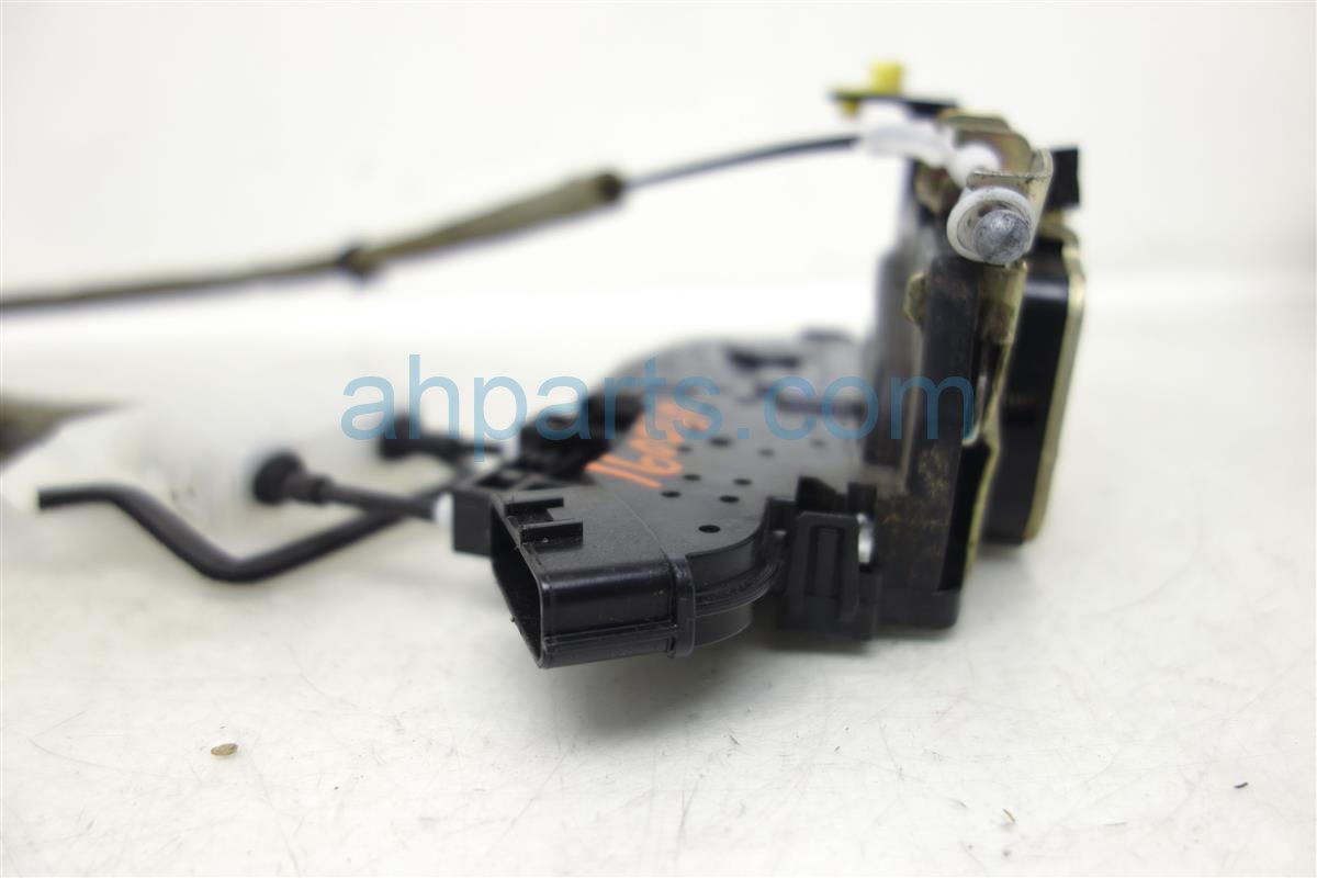 $35 Nissan FR/LH DOOR LOCK ACTUATOR