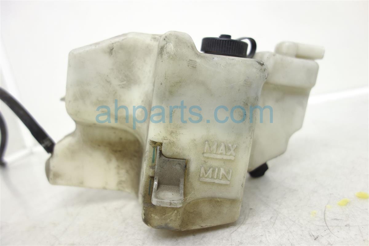 $30 Nissan 04 QUEST COOLANT RESERVOIR