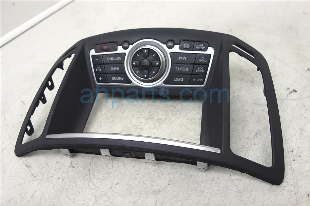 $50 Infiniti RADIO BEZZEL WITH LOWER SWITCHES