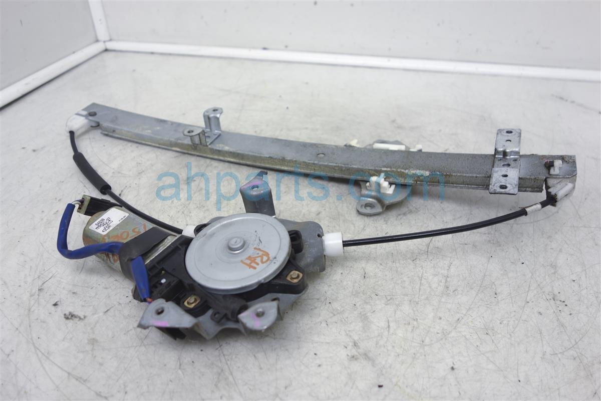 $45 Nissan FR/RH WINDOW REGULATOR, POWER