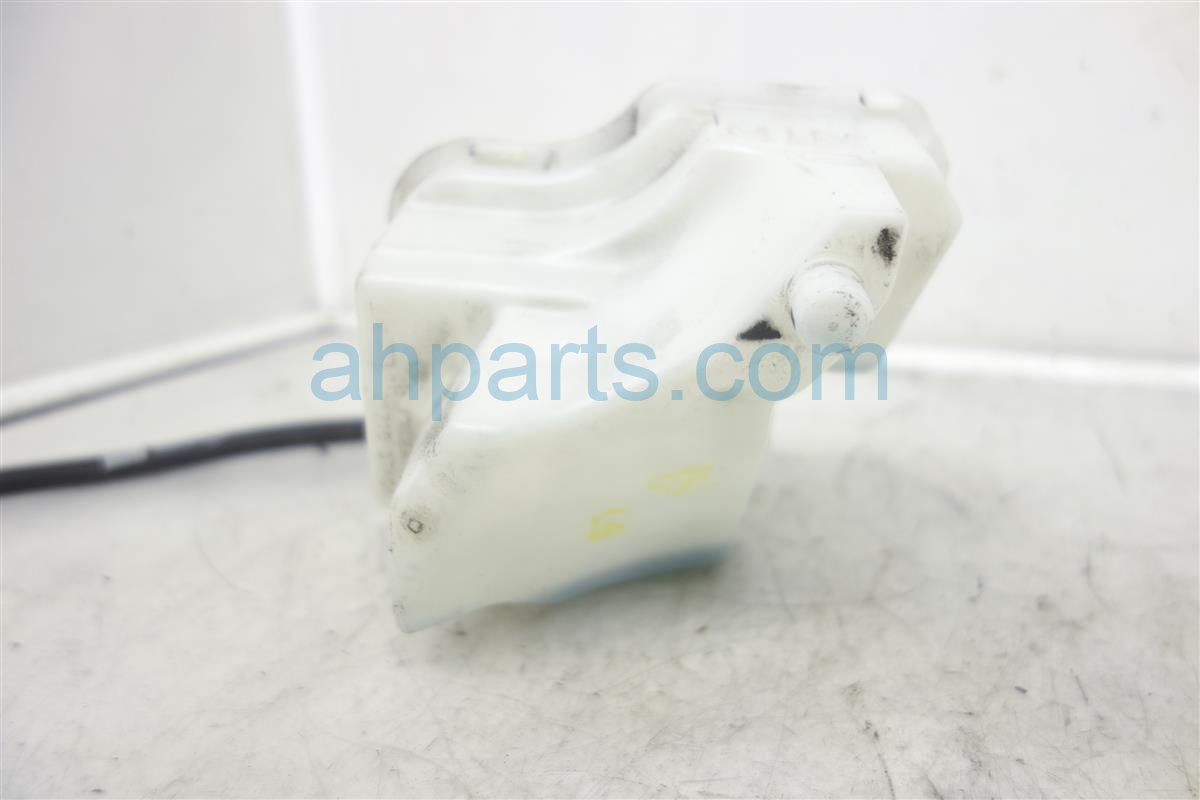 $18 Nissan RADIATOR OVERFLOW TANK