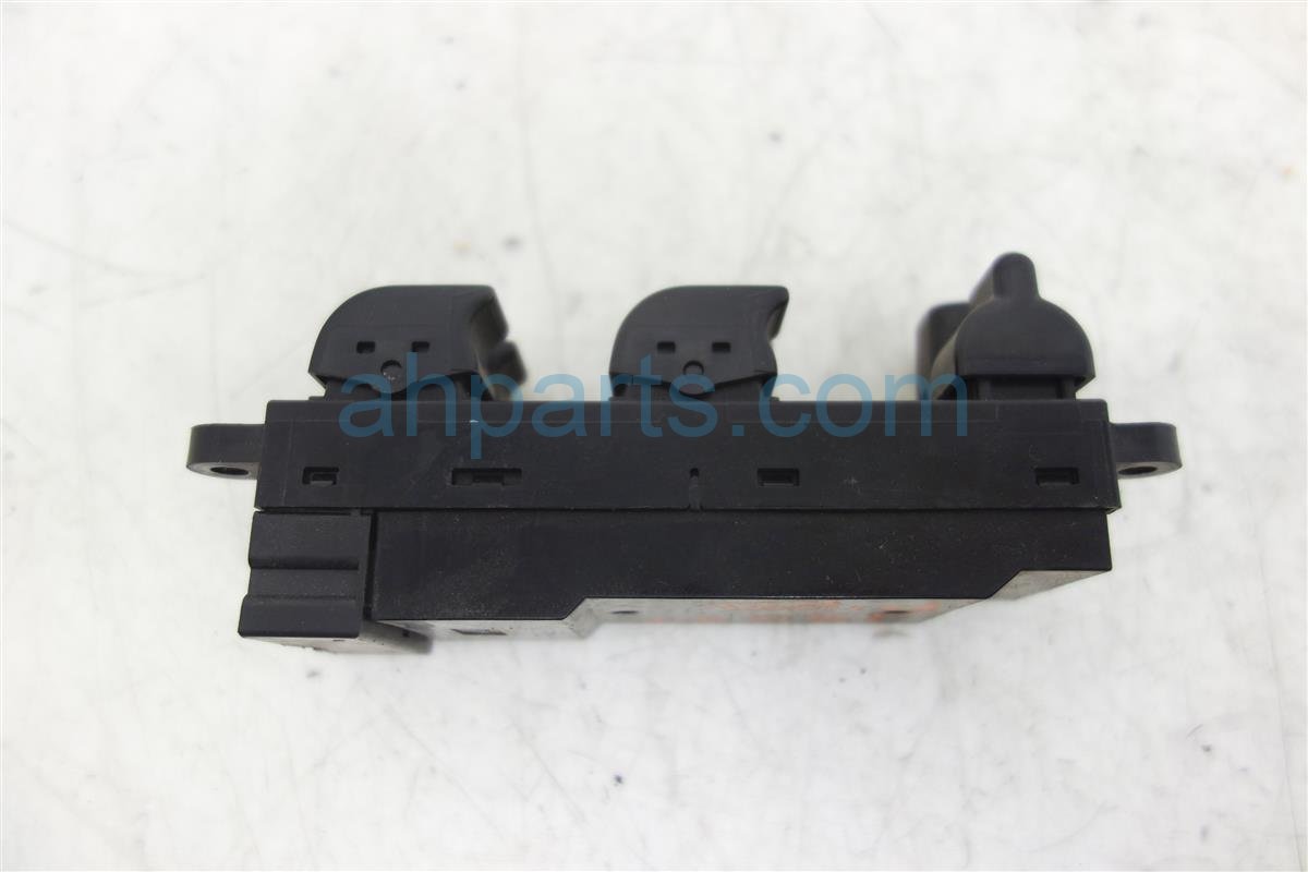 $20 Nissan FR/LH Driver Window Switch W/ Lock