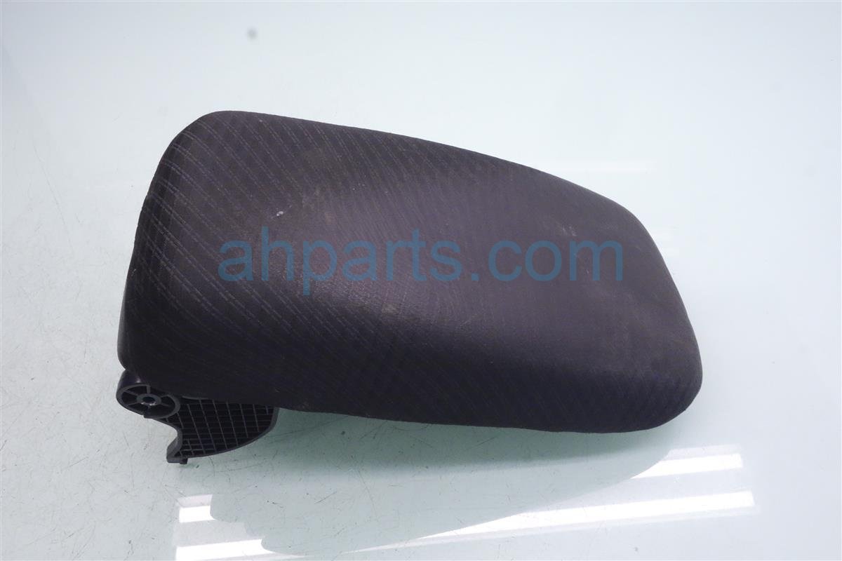 $50 Honda CENTER CONSOLE ARM REST BLACK CLOTH