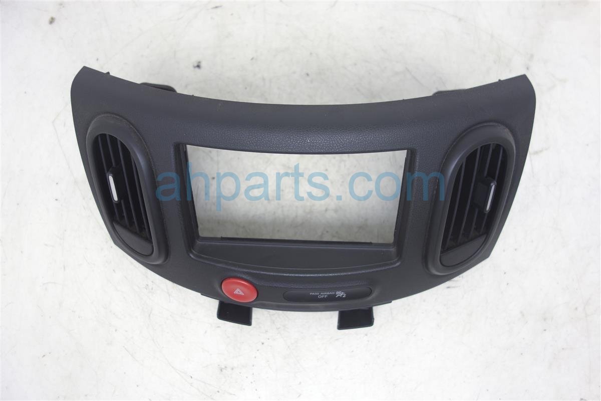 $49 Nissan Center Dash Trim W/ Vents