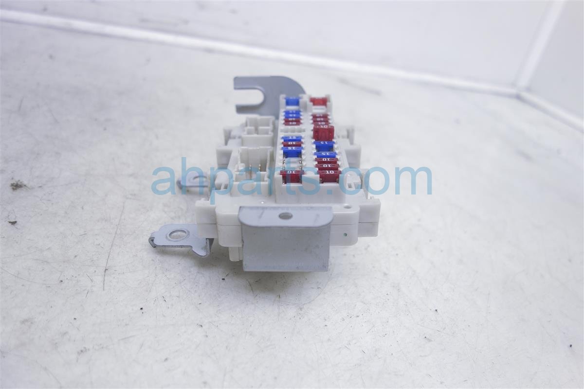 $25 Infiniti CABIN FUSE JUNCTION BOX, COUPE