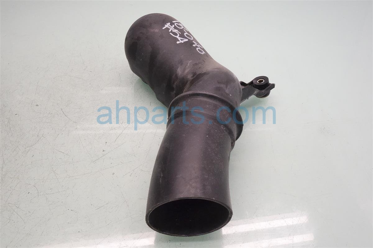 $10 Acura AIR RESONATOR INTAKE TUBE - B