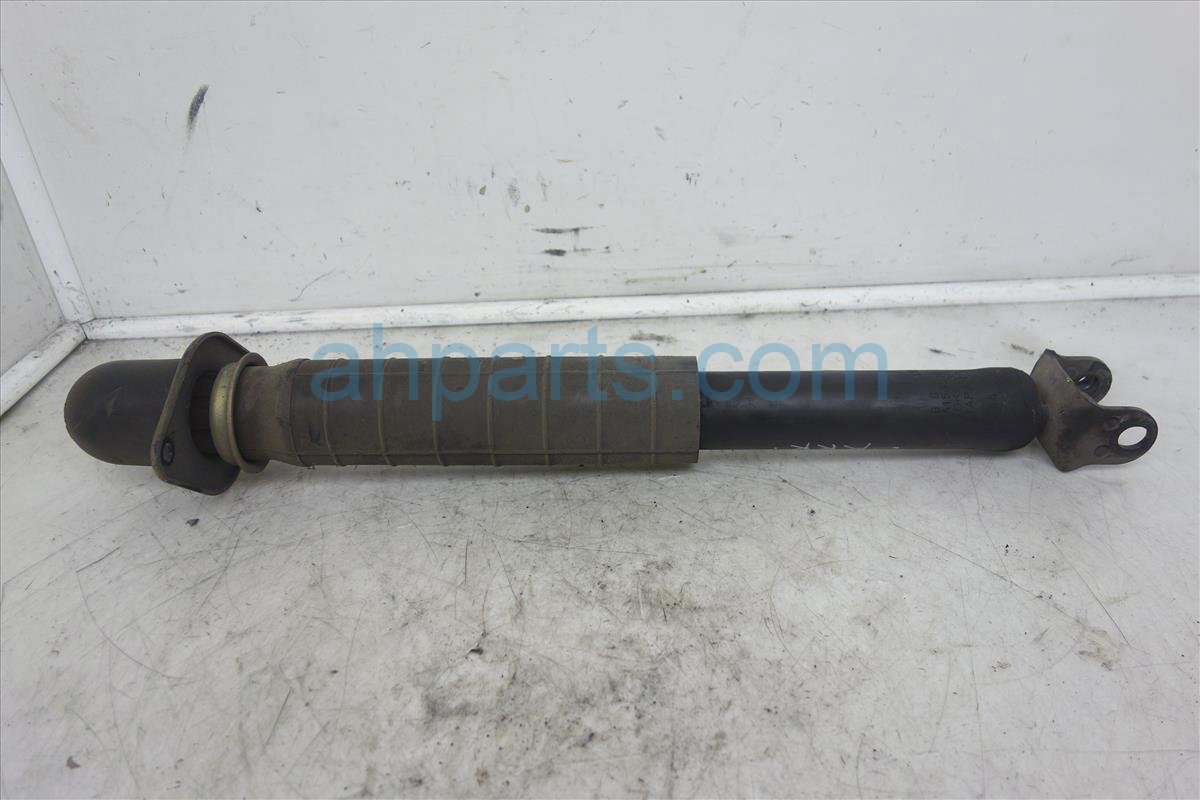 $25 Infiniti RR/RH Shock Absorber