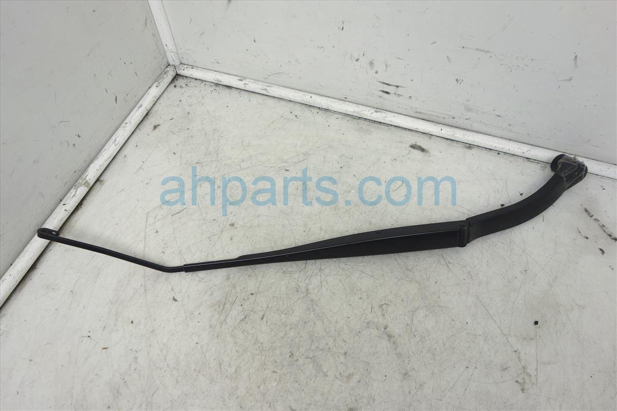 $20 Nissan Passenger Windshield Wiper Arm