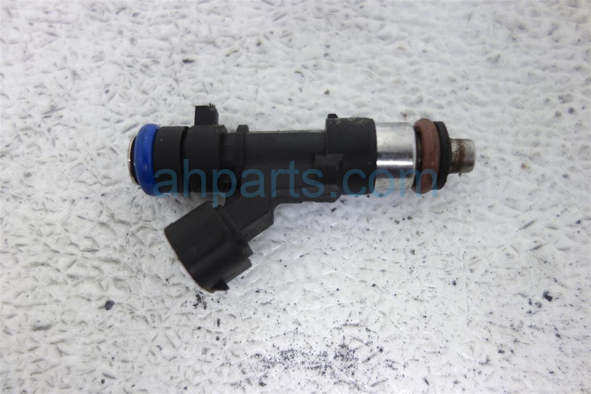 $15 Nissan Fuel Injector 1.8L