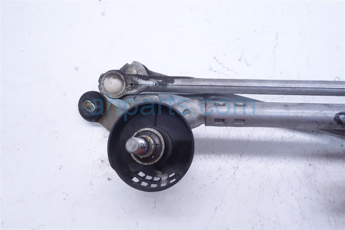 $39 Infiniti WINDSHIELD WIPER MOTOR ASSY