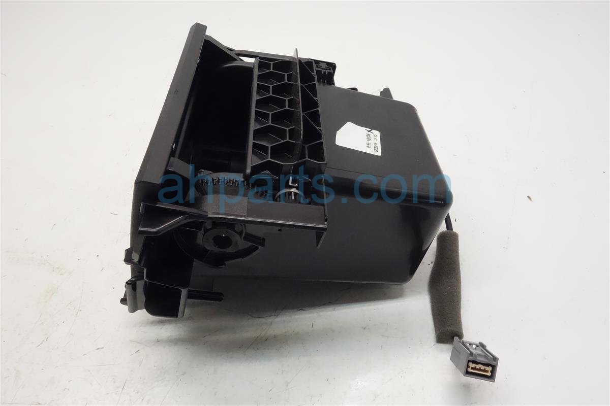 $30 Acura CENTER POCKET ASSY - BLK