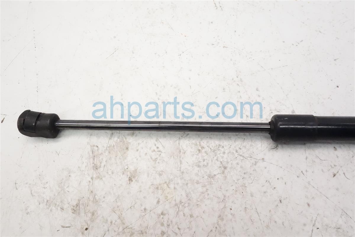 $25 Infiniti LH HOOD STRUT / STAY OPENER