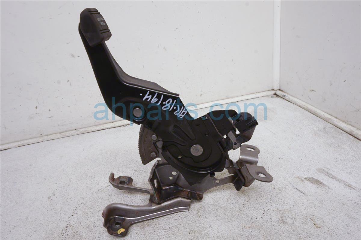 $40 Infiniti PARKING / EMERGENCY BRAKE PEDAL