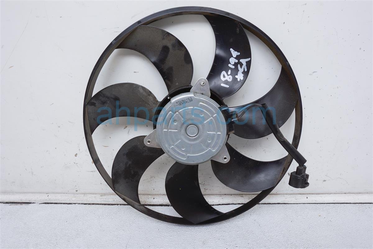 $49 Infiniti LH RADIATOR FAN & MOTOR