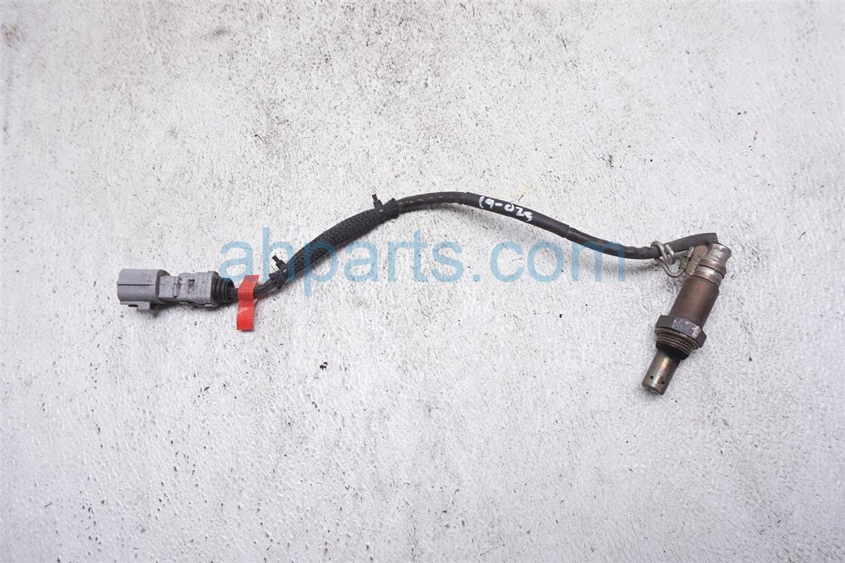 $35 Toyota FRONT EXHAUST PIPE OXYGEN SENSOR