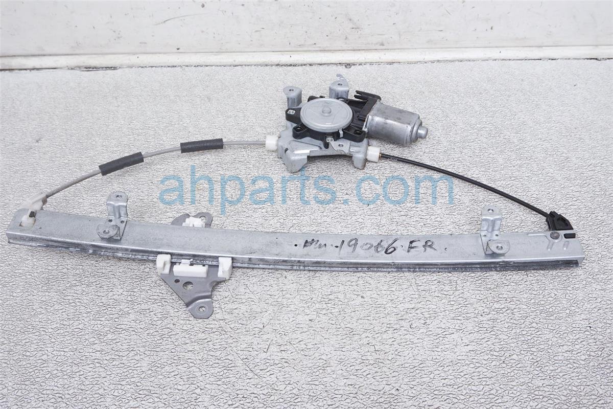 $39 Nissan FR/R WINDOW REGULATOR & MOTOR