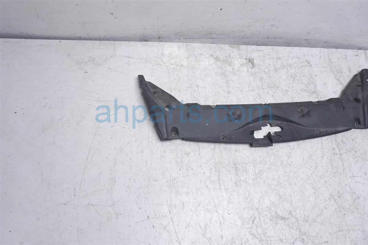 $10 Honda UPPER GRILLE ENGINE SIGHT SHIELD