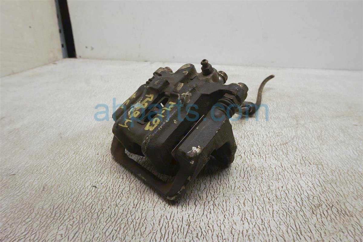 $32 Acura RR/RH BRAKE CALIPER