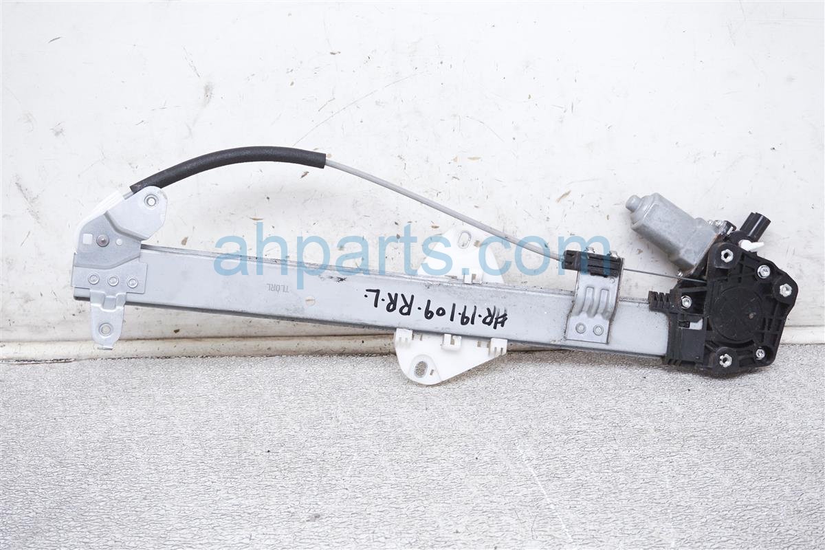 $39 Acura RR/LH DOOR WINDOW REGULATOR