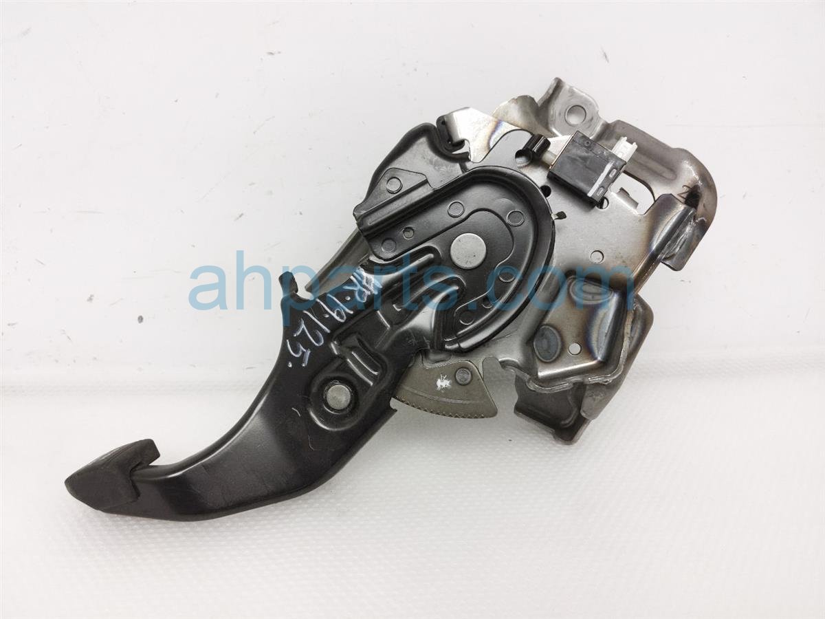 $40 Lexus E BRAKE ASSY