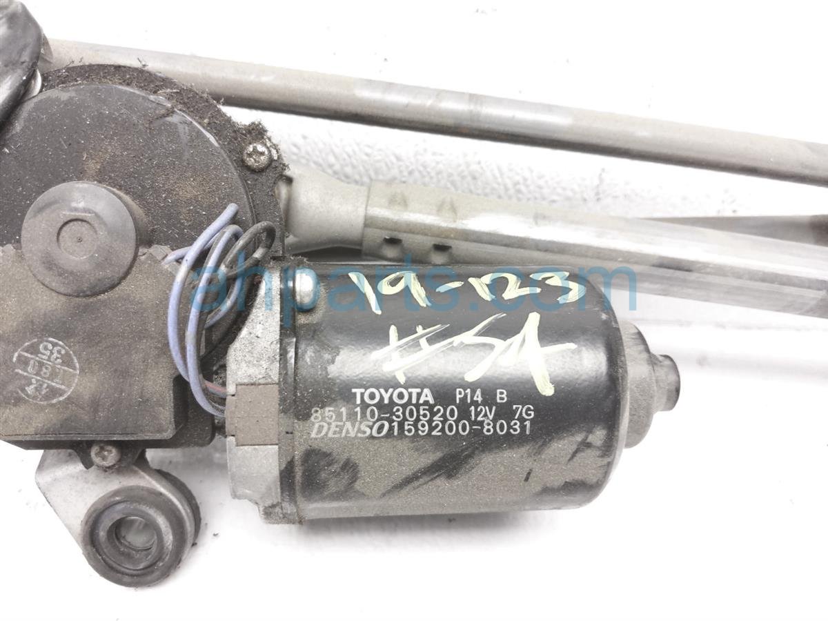 $70 Lexus WINDSHIELD WIPER MOTOR + ARMS