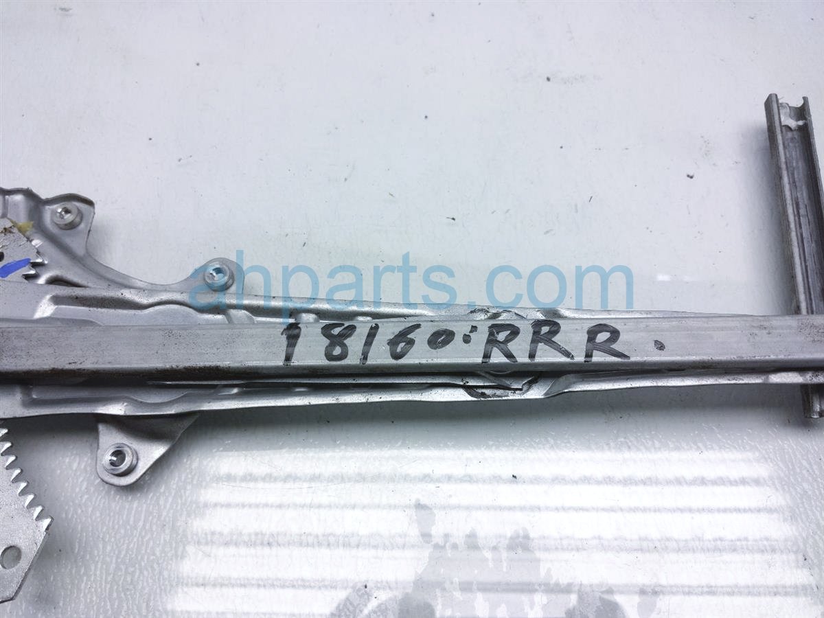 $45 Nissan RR/RH DOOR WINDOW REGULATOR