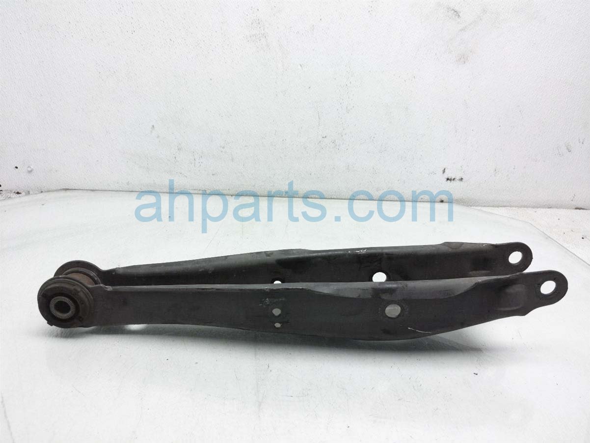 $40 Lexus RR/LH STRUT SEAT LOWER CONTROL ARM