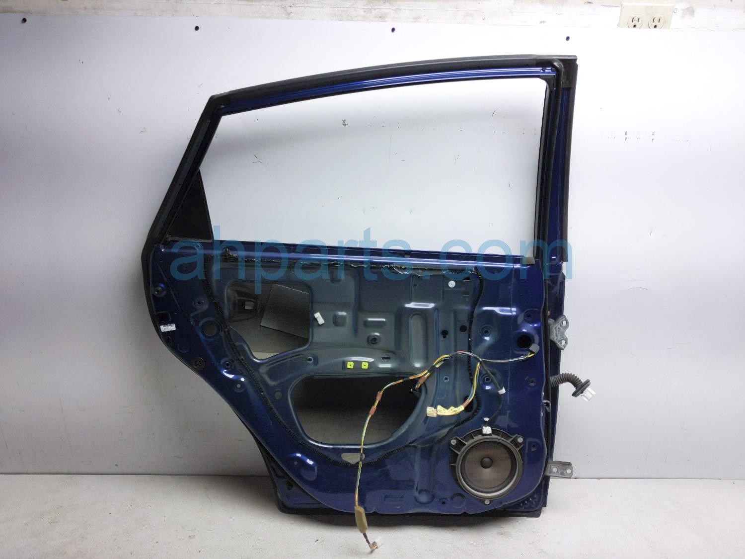 $149 Toyota RR/LH DOOR - BLUE - SHELL ONLY