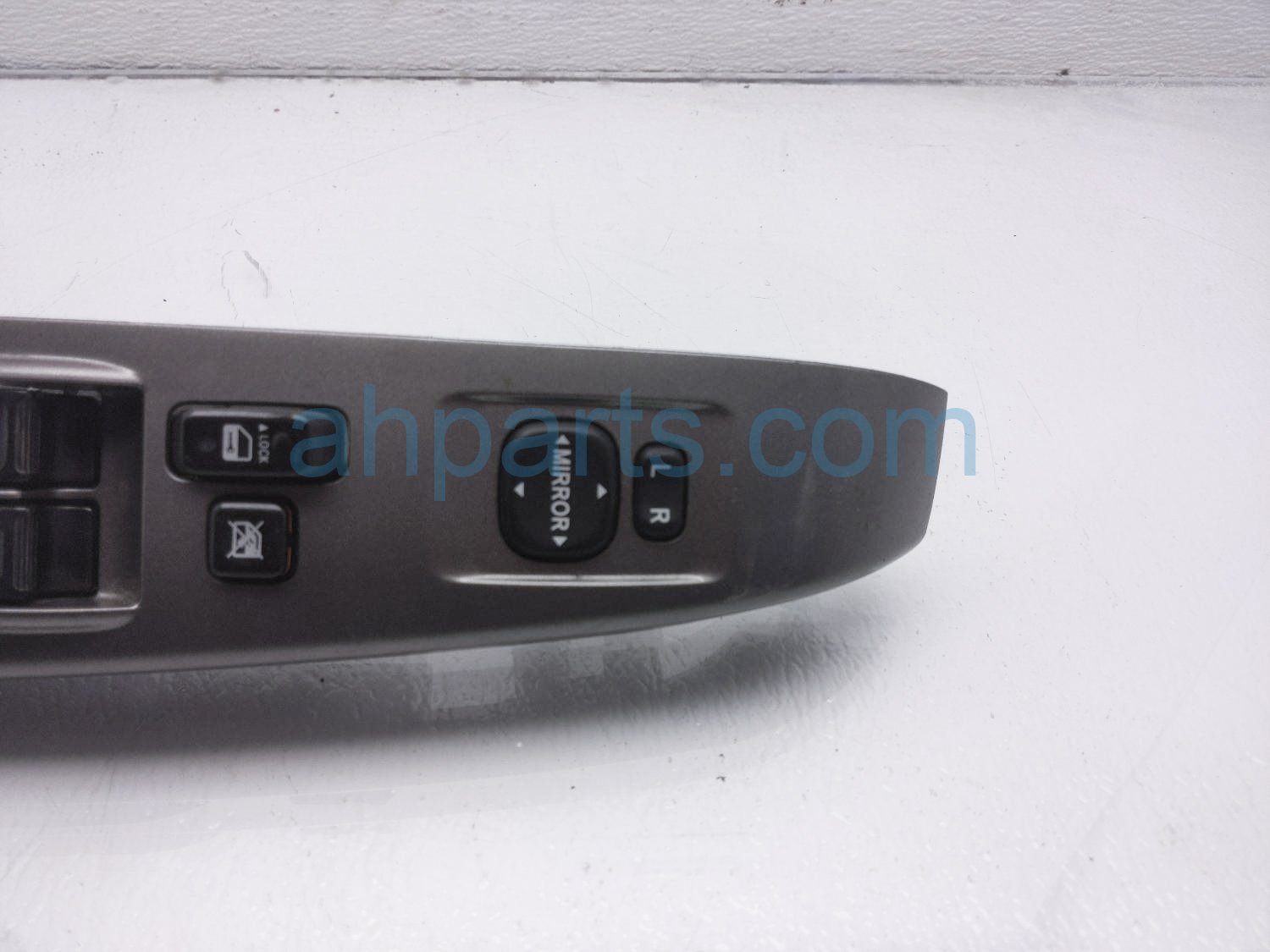 $49 Toyota MASTER WINDOW CONTROL SWITCH