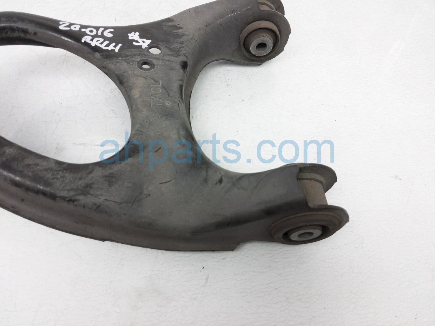 $20 Acura RR/LH UPPER CONTROL ARM