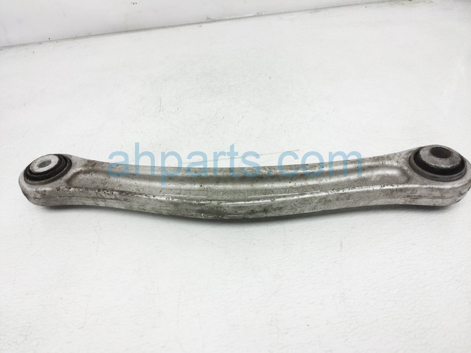 $40 Porsche RR/LH REAR UPPER CONTROL ARM