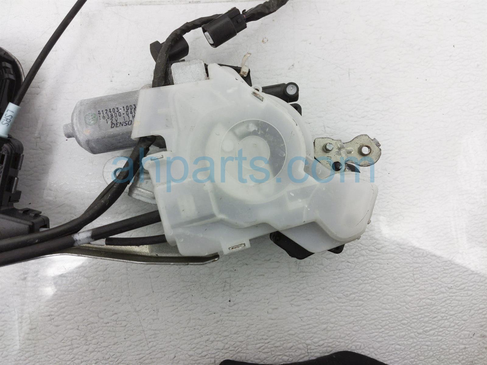 $49 Lexus RR/RH DOOR ACTUATOR LOCK