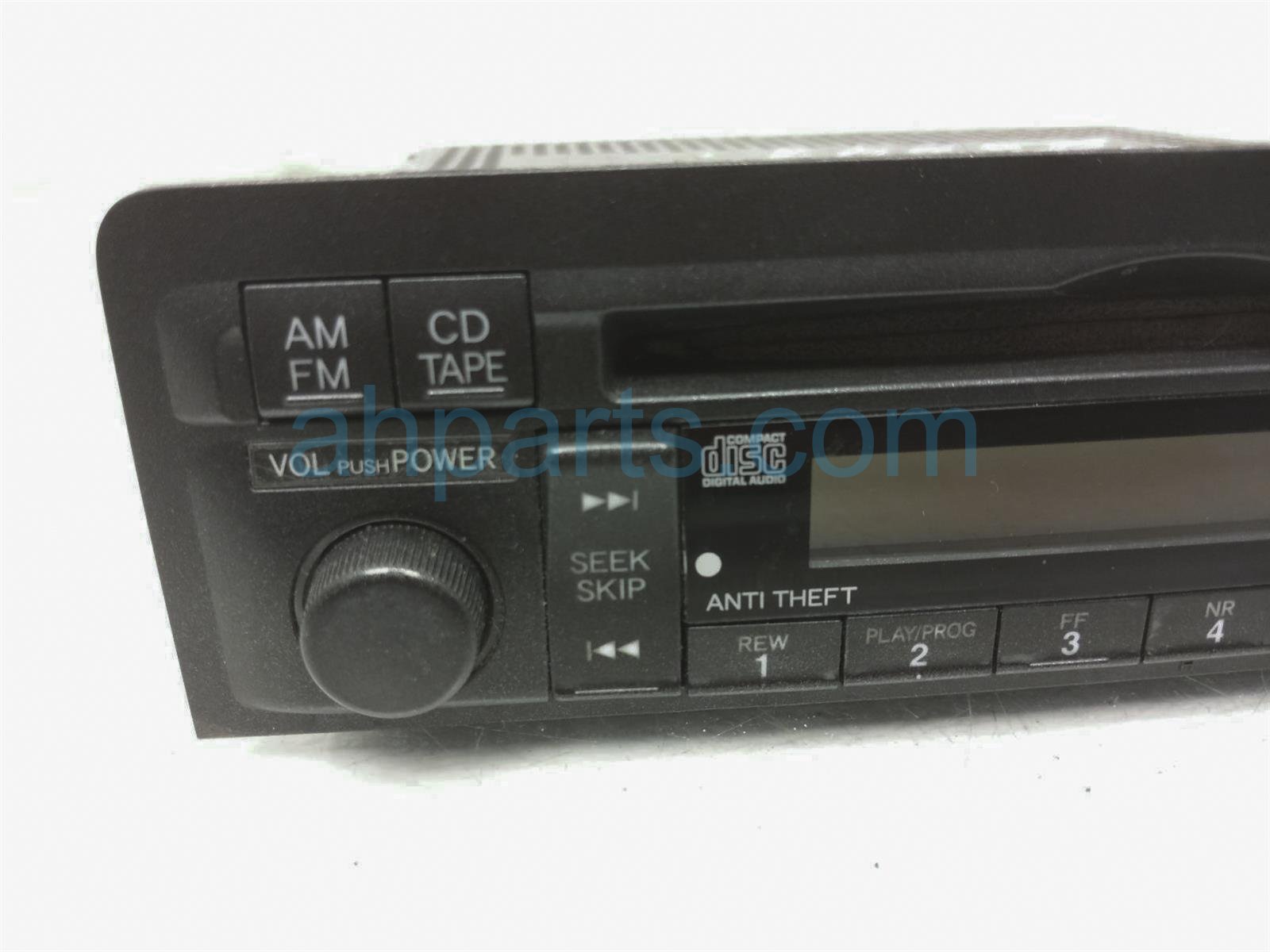 $40 Honda AM/FM/CD RADIO