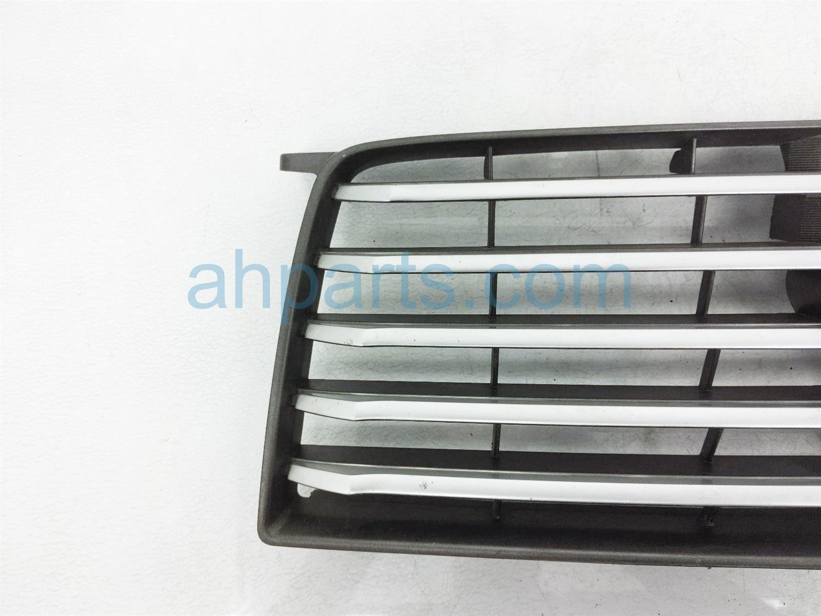 $35 Subaru GRILLE ASSY - BAR DESIGN - BLACK