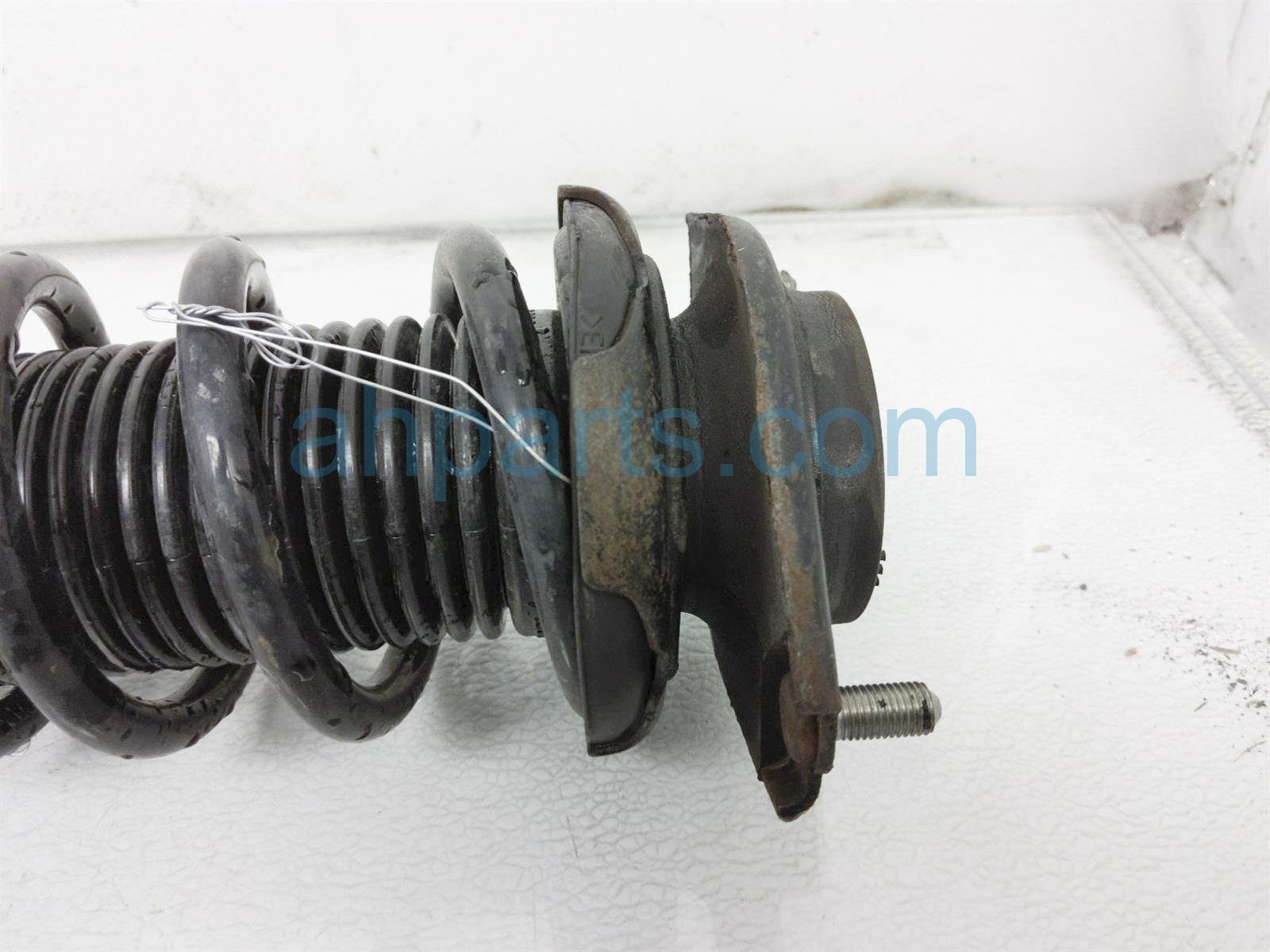 $39 Subaru RR/LH SHOCK STRUT + SPRING