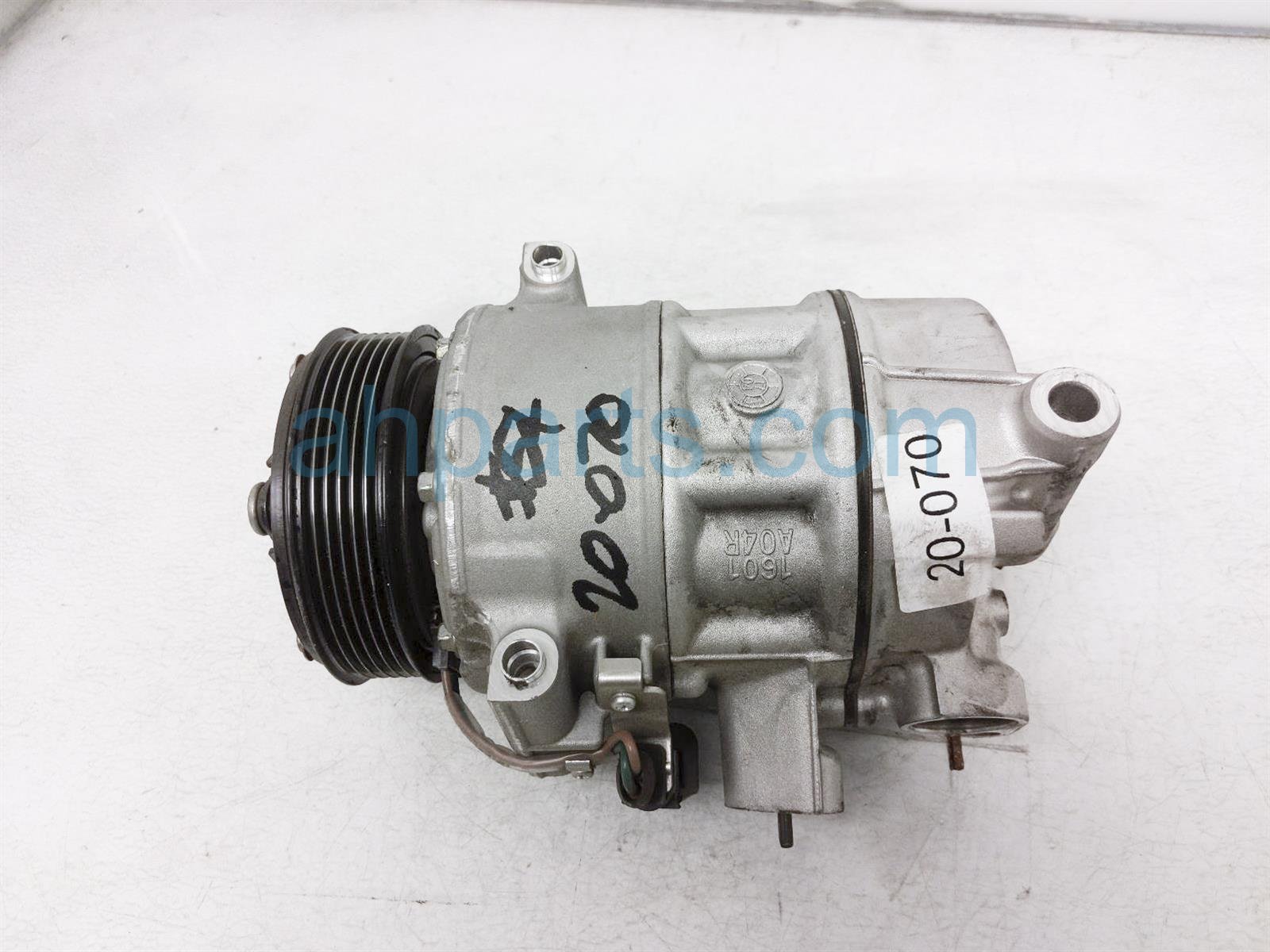 $175 Volkswagen AC PUMP / COMPRESSOR