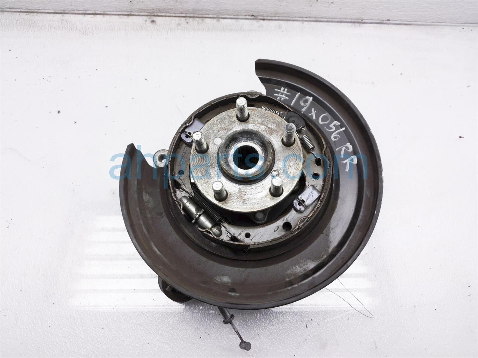 $45 Subaru RR/RH SPINDLE KNUCKLE HUB