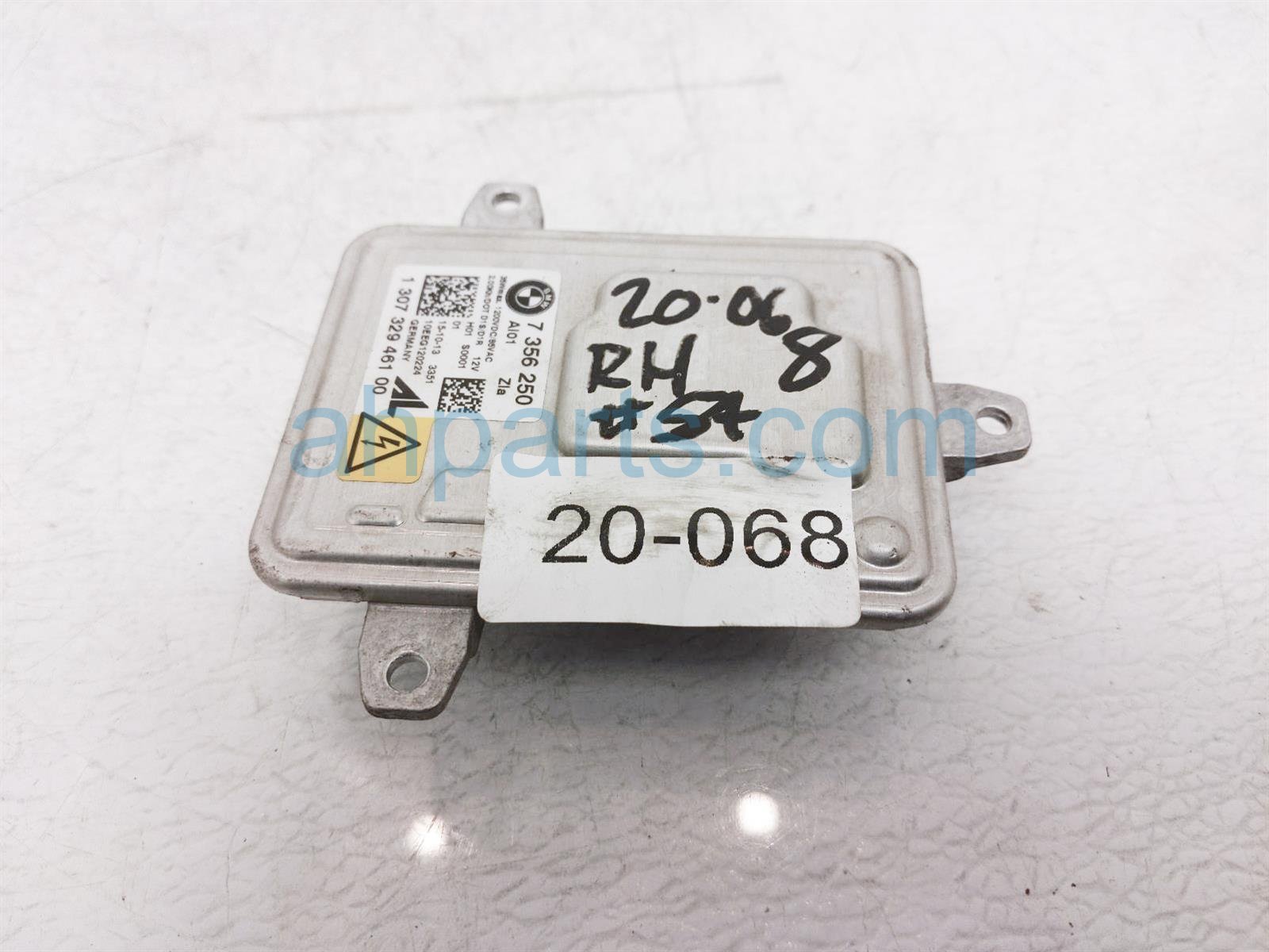 $40 BMW RH HID HEADLIGHT CONTROL MODULE