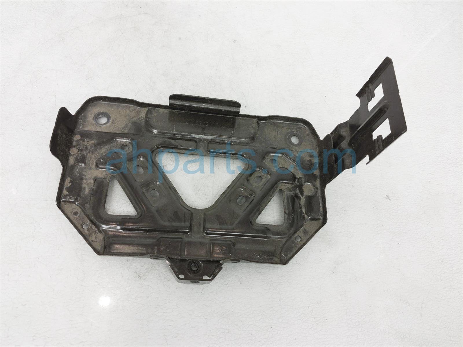 $15 BMW BATTERY TRAY