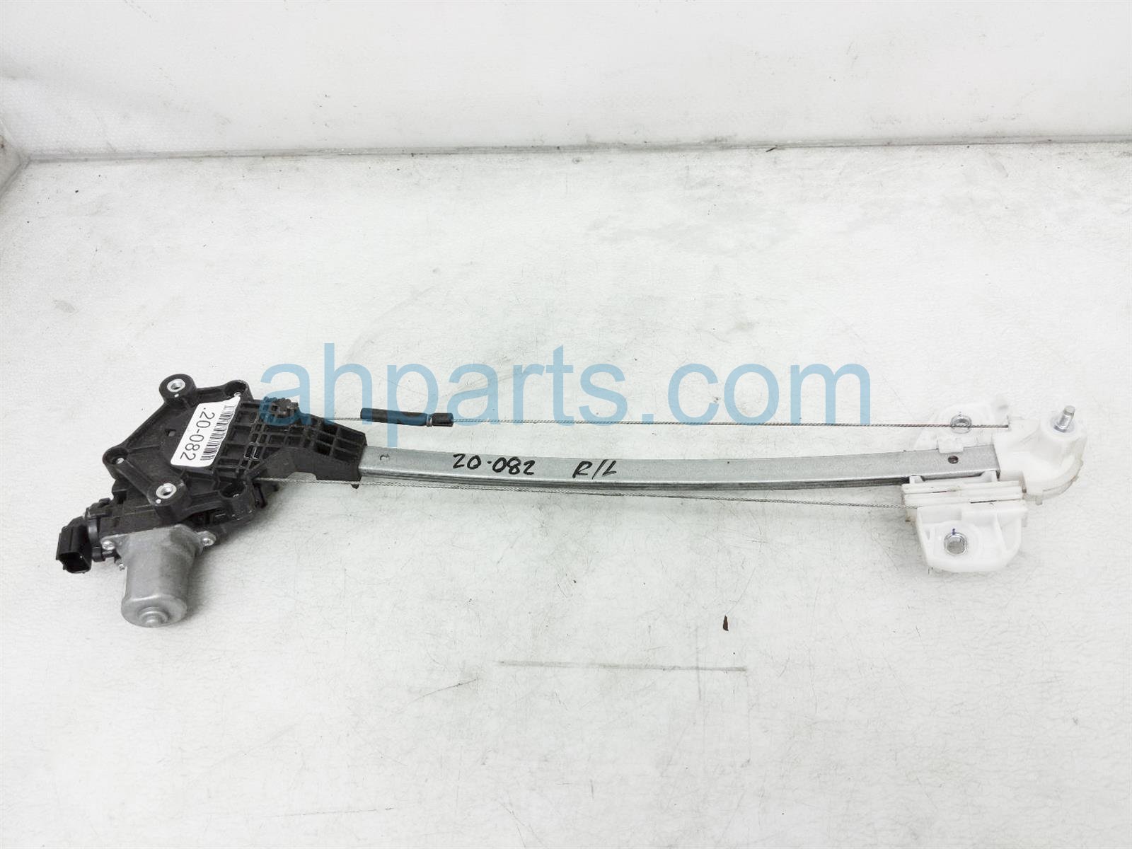 $39 Honda RR/LH WINDOW REGULATOR + MOTOR