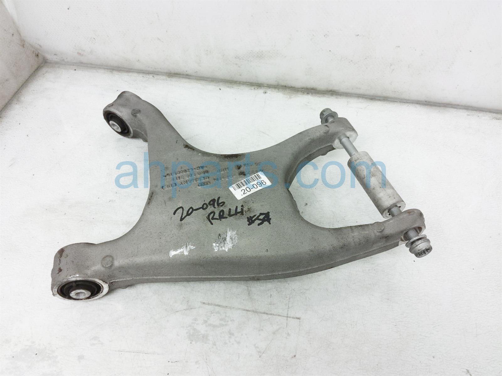 $40 Audi RR/LH LOWER CONTROL ARM